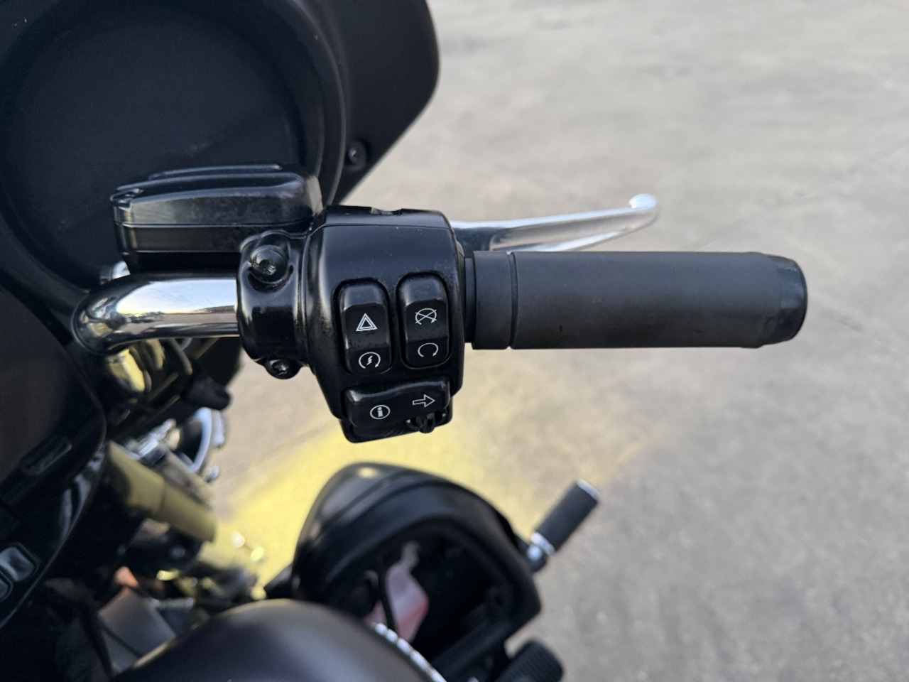 2017 Harley-Davidson FLHTK Electra Glide Ultra Limited / Street Glide